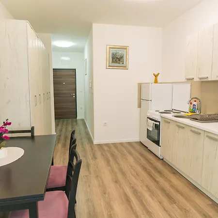 Toro Orca Apartment