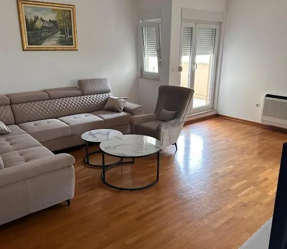 Apartman Toro Orca *